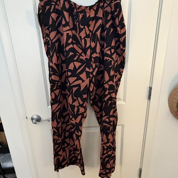 Fun Target Linen Pants - Picture 2 of 6